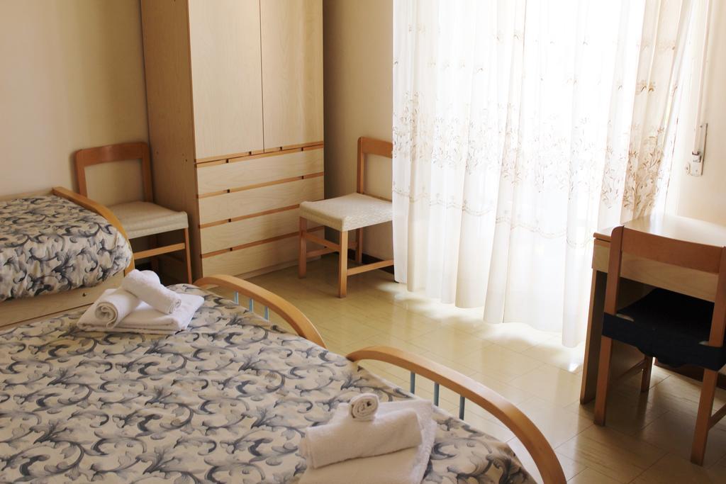 Hotel Hamburg 西尼加利亚 外观 照片