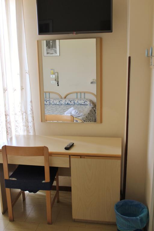 Hotel Hamburg 西尼加利亚 外观 照片